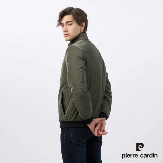 【pierre cardin 皮爾卡登】男款 都會休閒立領鋪棉印暗格夾克外套-軍綠色(5235767-47)