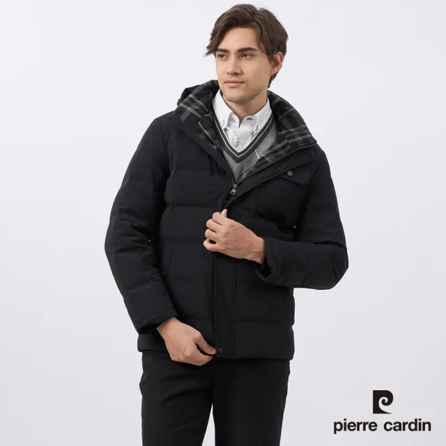 【pierre cardin 皮爾卡登】男款 都會休閒連帽羽絨夾克外套-黑色(5235773-99)