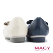 【MAGY】編織鞋頭造型釦真皮平底鞋(米色)