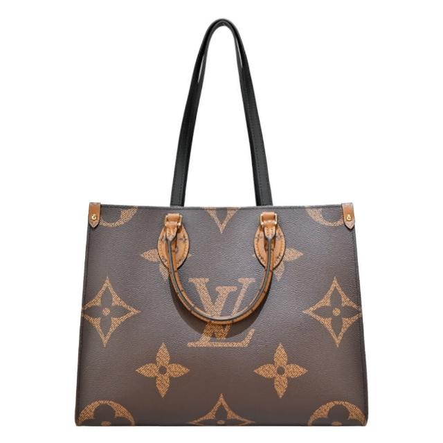 這款 LV LOUIS VUITTON 路易威登 M45321 經典 ONTHEGO MM Monogram Reverse 帆布手提購物包，採用咖啡色系帆布與牛皮結合設計，適合日常出門使用。包款為兩用設計，可手提或肩背，配有原廠防塵套與說明書。尺寸為長34cm、寬15cm、高26cm，提把高度11cm，肩帶垂至包身23cm。內設3個內袋，方便分裝物品，適合女性使用。