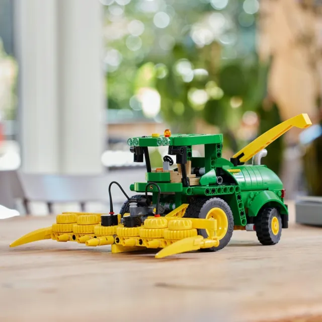 【LEGO 樂高】科技系列 42168 John Deere 9700 Forage Harvester(美國強鹿 農場收割機)