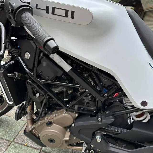 【Husqvarna】Vitpilen 401 ABS白 2023款(海絲瓜/黃牌檔車/機車/平輸車)