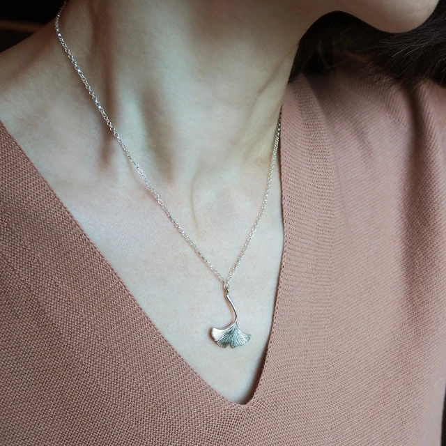 【mittag】ginkgo necklace_銀杏項鍊(秋天 豐收 愛心 心形 葉子 沉著的愛 永恆的愛)