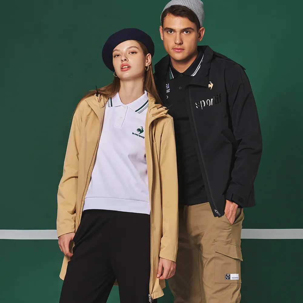 【LE COQ SPORTIF 公雞】防潑水休閒經典防風外套 男女款-卡其色-LWS63305