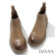 【DIANA】4.5cm擦色軟牛皮率性修身切爾西短靴(卡其)