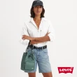 【LEVIS 官方旗艦】女款 手提、斜背兩用束口水桶包 / 簡約髮絲紋金屬Logo 瑪瑙綠 人氣新品 D7960-0002