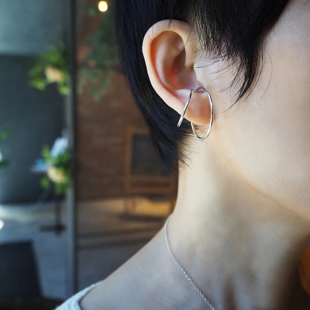 mittagmittag big pure earring_大純粹耳骨環(沒耳洞 耳環 耳夾 訂製 earcuff earclip earbangle)