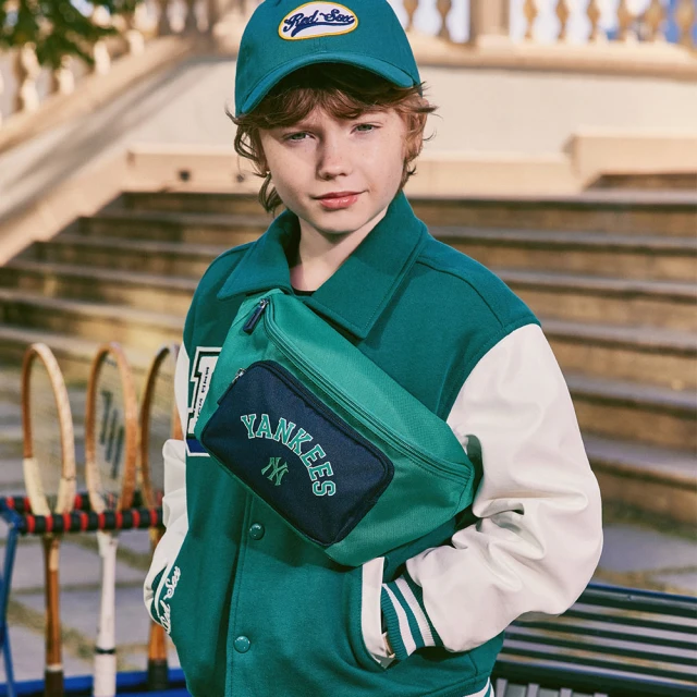 MLB 童裝 腰包 肩背包 兒童包包 Varsity系列 紐約洋基隊(7AHSV014N-50GNP)