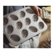【Chefmade學廚原廠正品】12連不沾橄欖球造型模具(WK9829橄欖球蛋糕模烤模烤盤)