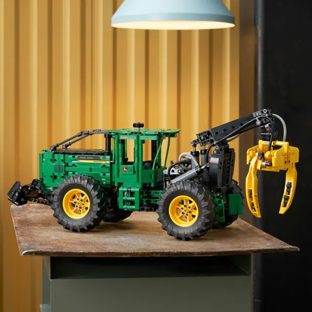 【LEGO 樂高】科技系列 42157 John Deere 948L-II Skidder(工程車 集材機)