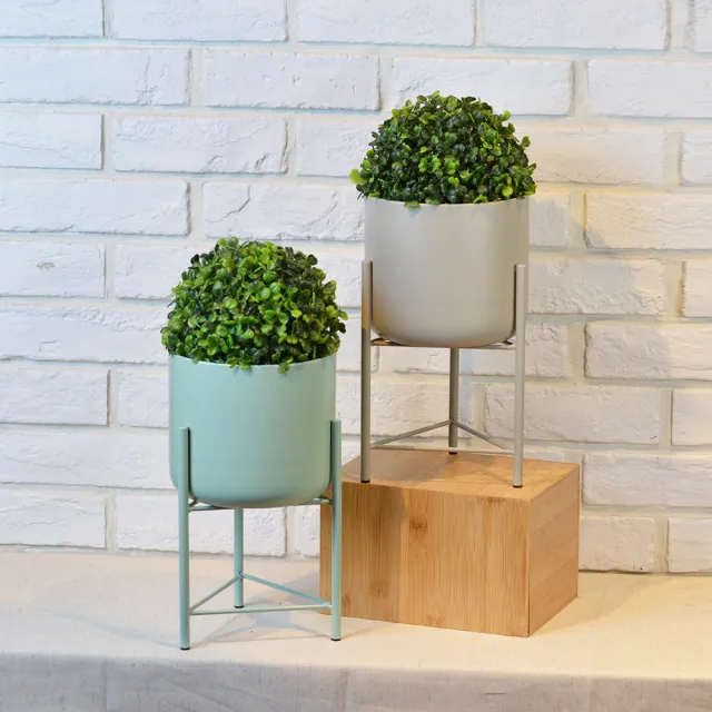 【YU Living 信歐傢居】北歐風鐵製花盆架 花器 直徑17cm(2色任選/綠.灰色)