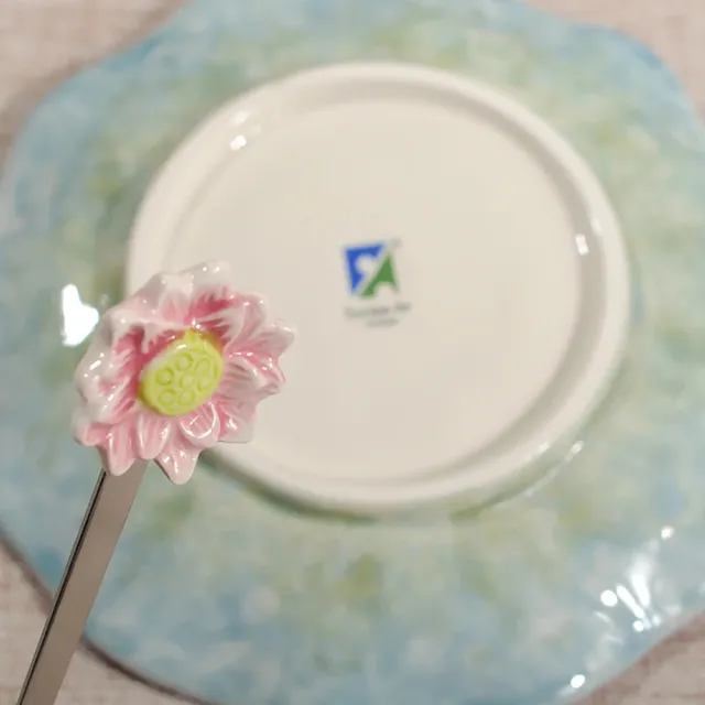 【Function art 藝術瓷】池中天鵝陶瓷杯盤組(含小湯匙)