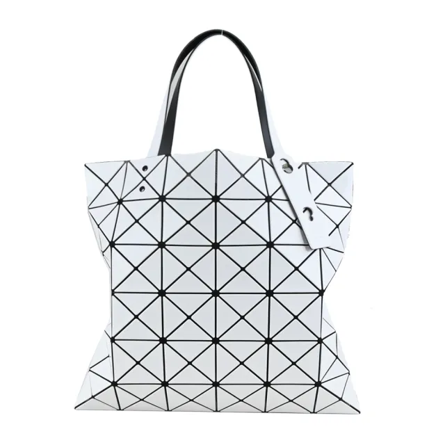 【ISSEY MIYAKE 三宅一生】BAOBAO 6x6透光亮面手提包(任選)