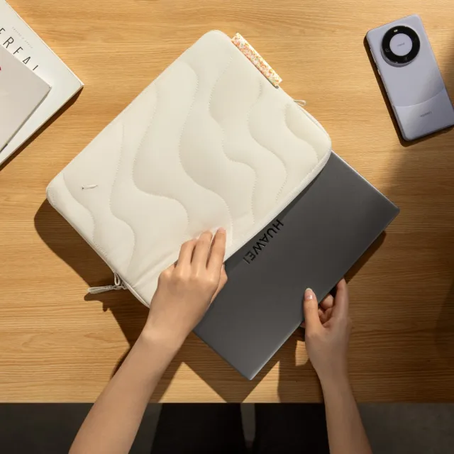 【tomtoc】地球紋理 白 筆電包內袋 適用13吋MacBook Pro 2016後&MacBook Air 2018後(內膽、內袋、手拿包)