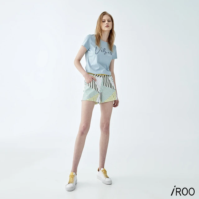 【iROO】幾何多色條紋印花短褲