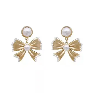 【MISS KOREA】韓國設計法式浪漫氣質珍珠蝴蝶結造型耳環(法式耳環 珍珠耳環 蝴蝶結耳環)