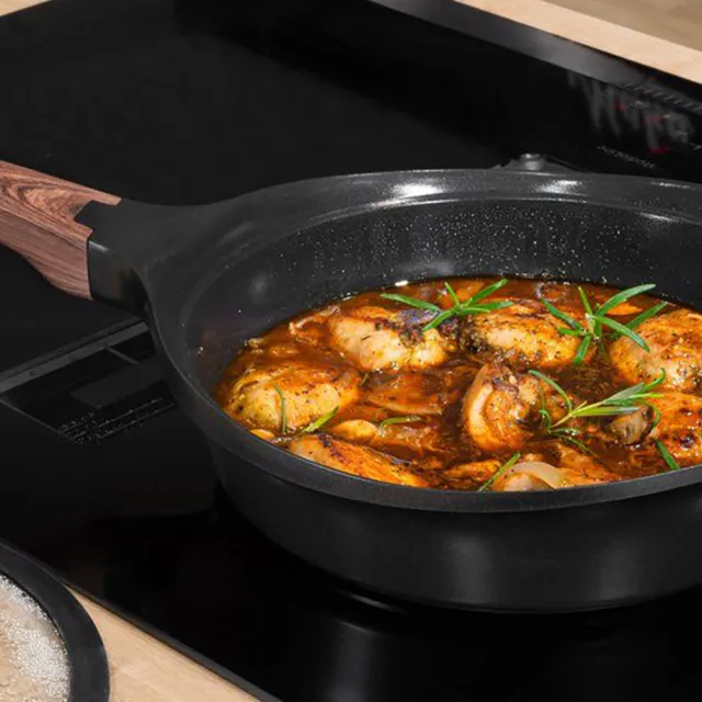 【Maku Kitchen Life】鑄鋁單柄平底煎鍋24cm/2L/平底鍋/不沾鍋/適用各爐具
