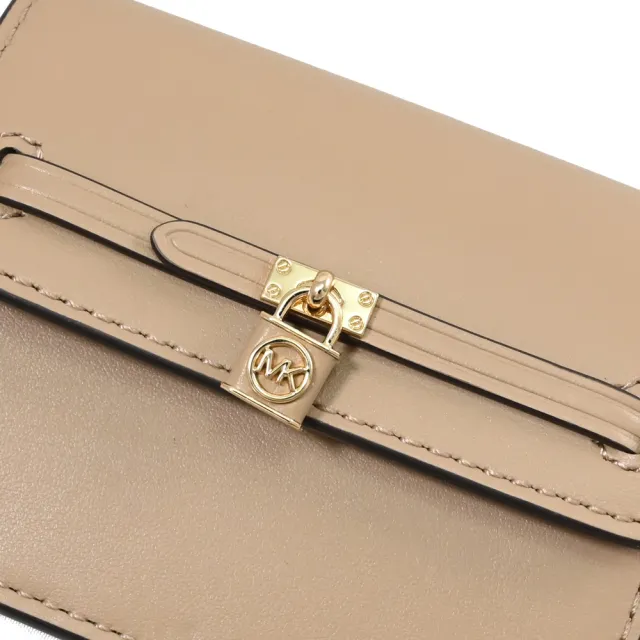 【Michael Kors】經典MK柏金鎖頭造型信用卡名片扣式零錢包(駝色)
