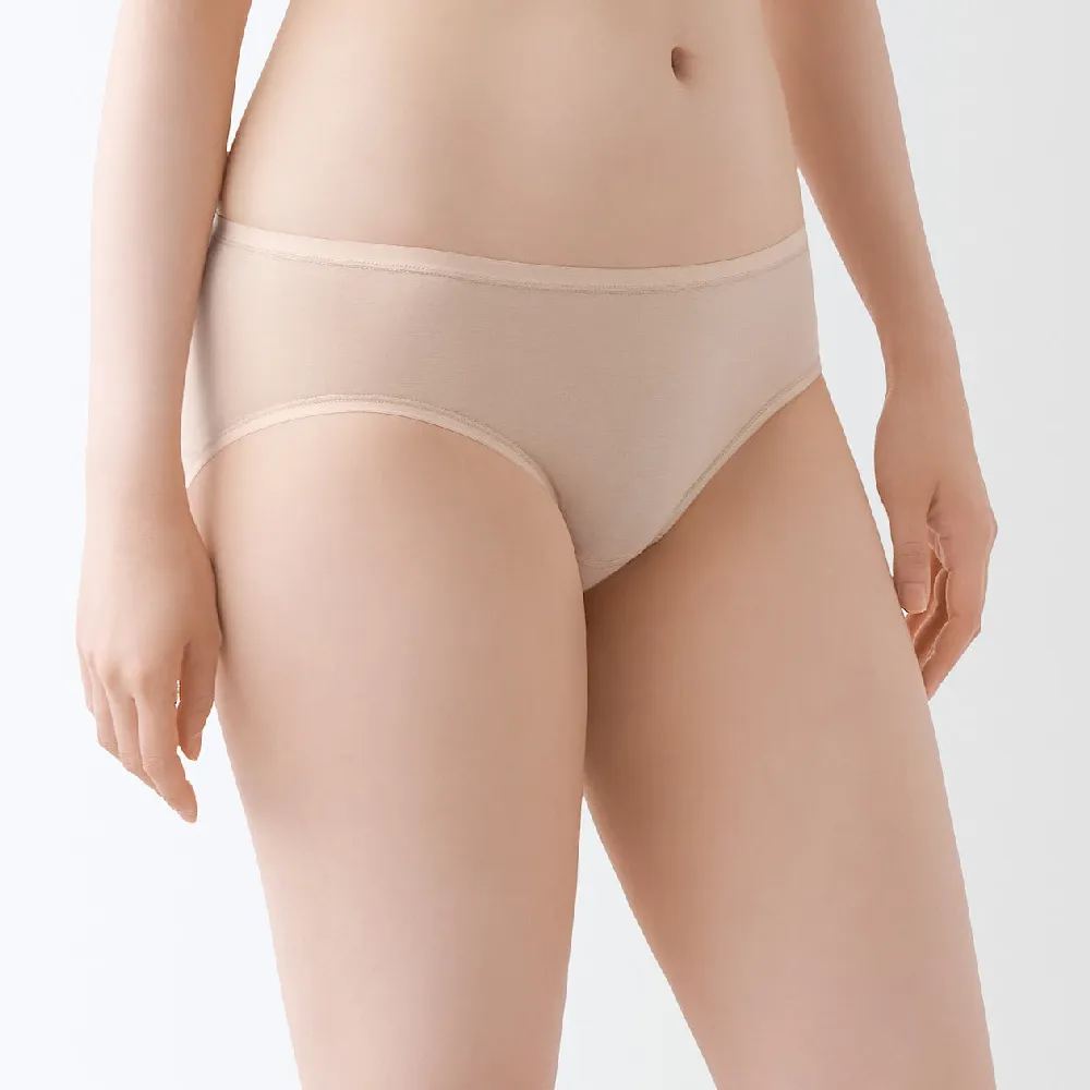 【MUJI 無印良品】女柔滑低腰短版內褲(共5色)