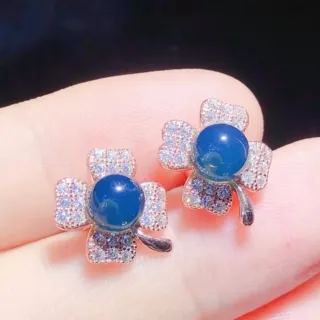 【勝弘珠寶】多明尼加藍珀四葉草耳環-6mm