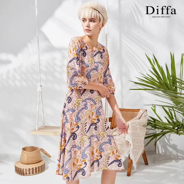 【Diffa】氣質粉花七分袖連身洋裝-女