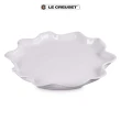 【Le Creuset】瓷器荷葉波紋造型盤 36cm(柔粉紫/雪花白  二色選一-無盒)