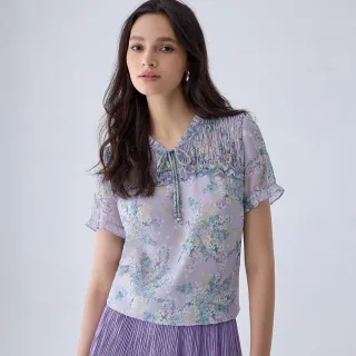 【ILEY 伊蕾】碎花荷葉綁帶雪紡上衣(淺紫色；M-2L；1242441403)