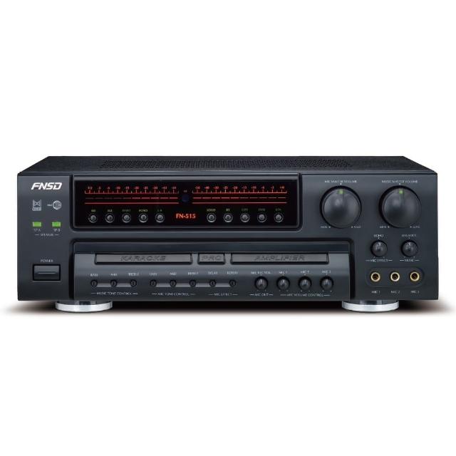 FNSD FN-515 專業 KTV 混音擴大機，臺灣華成品牌原廠製造，採用黑色系設計，尺寸僅 43x14.9x36.1 cm，重量 10kg 輕巧好收納。支援 2 組影像輸入/1 組輸出、2 組音訊輸入/2 組輸出，藍芽無線連線，4 組麥克風輸入與 Digital ECHO 迴音混音模式，讓 KTV 派對更專業。輸出功率高達 250W+250W，頻率響應 20Hz~20KHz，總諧波失真小於 0.004%，訊雜比優異小於 -75dB。內建 1 組數位光纖輸入、1 組 RCA 低重音輸出、2 組喇叭輸出，110V 電源供應，消耗電力 288W。配件含說明書與遙控器，保固 1 年，NCC 認證 CCAL22LP0570T0 與 BSMI R53083，適閤家庭 KTV、專業演唱或音響擴充使用。