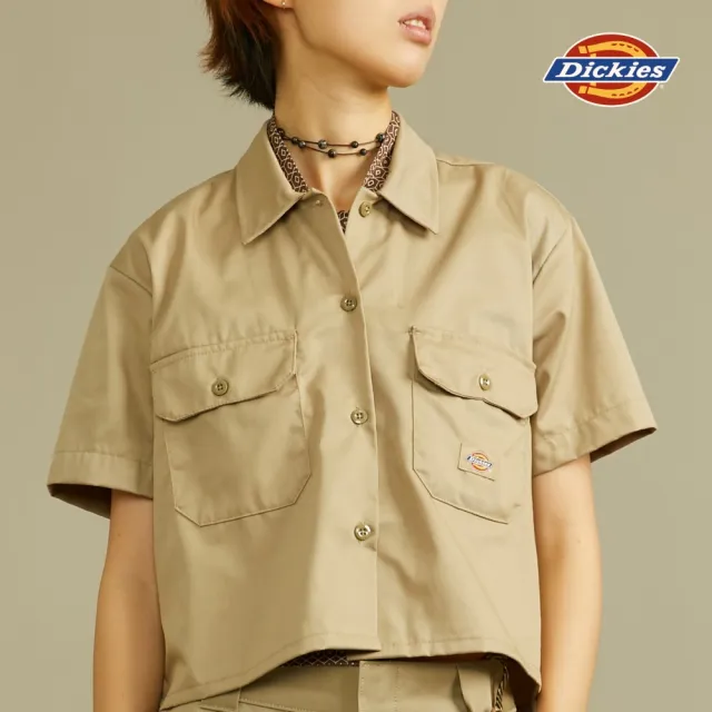 【Dickies】女款沙色斜紋短版雙口袋經典工裝短袖襯衫｜DK012454CH1