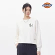 【Dickies】女款米白色純棉Dickies設計刺繡寬鬆落肩短版大學T｜DK011604C48