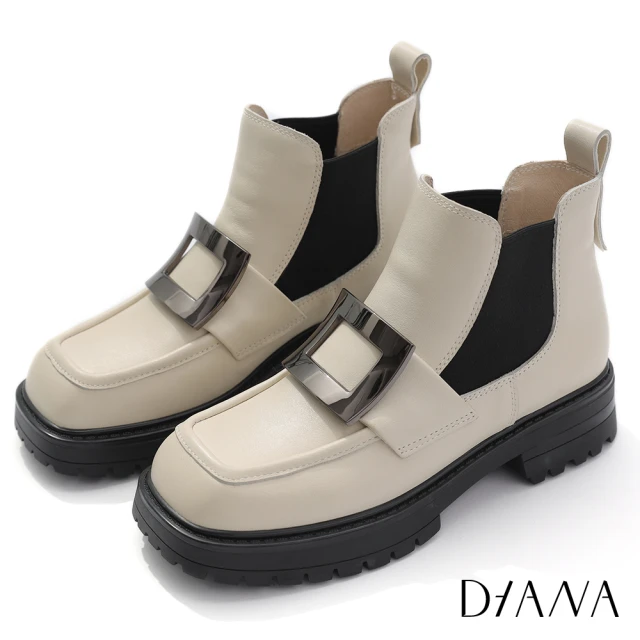 DIANA 4.5cm質感牛皮金屬方釦飾切爾西厚底短靴(牛奶