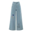 【OUWEY 歐薇】品牌印花造型線條純棉牛仔寬褲(藍色；S-L；3223168630)