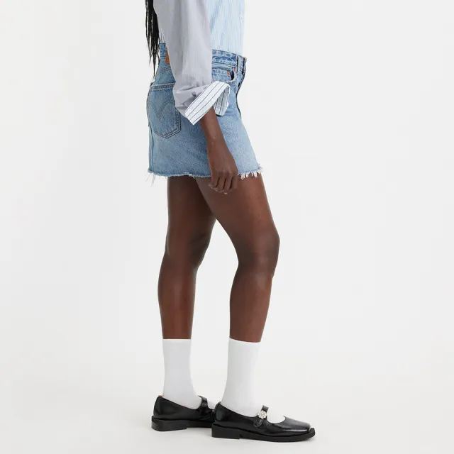 【LEVIS 官方旗艦】女款拼接不收邊設計牛仔短裙 人氣新品 A7522-0000