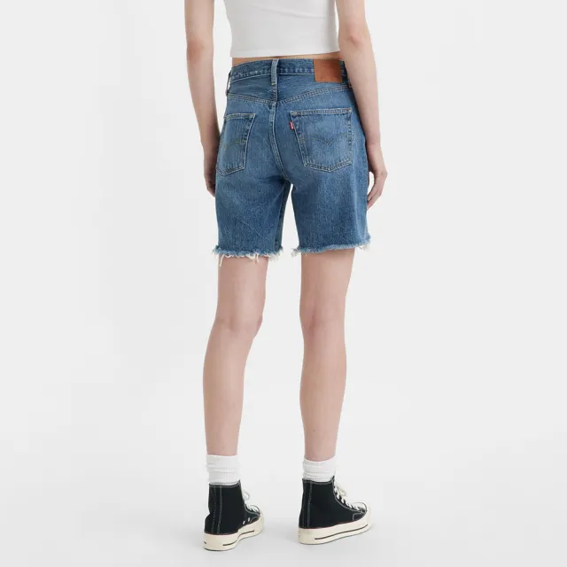 【LEVIS 官方旗艦】女款復古90s501牛仔短褲 / 馬褲 熱賣單品 A1962-0014