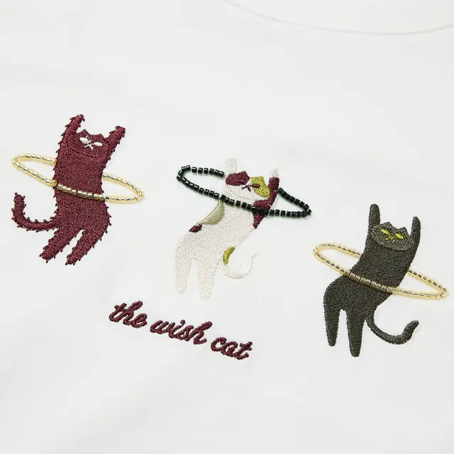【OUWEY 歐薇】貓咪刺繡呼拉圈縫珠棉質上衣(白色；S-L；3242121202)