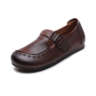 【Vecchio】真皮皮鞋 牛皮皮鞋/全真皮頭層牛皮皮帶釦飾舒適軟底小皮鞋 休閒鞋(棕)