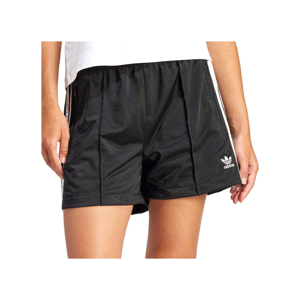 【adidas 愛迪達】Firebird Short 女款 黑色 寬鬆 鬆緊 腰身 側面拉鍊口袋 運動 短褲 IU2425