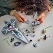 【LEGO 樂高】星際大戰系列 75383 Darth Maul’  s Sith Infiltrator(momo線上獨家 飛行裝置模型 禮物)
