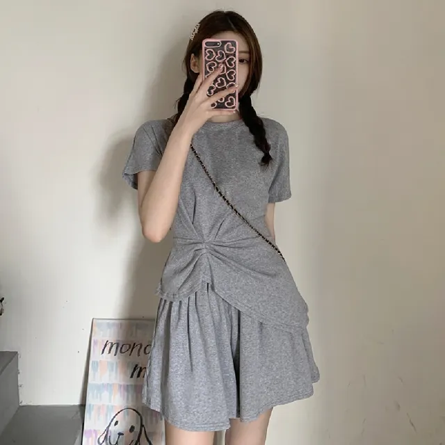 【Amirr 艾米爾】★不規則設計感短袖短褲裙套裝(女上衣/短袖/兩件式套裝)