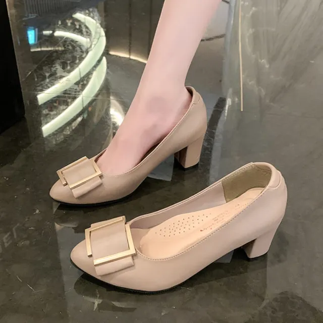 【baibeauty 白鳥麗子】MIT法式皮革方扣尖頭高跟包鞋(粗跟鞋)