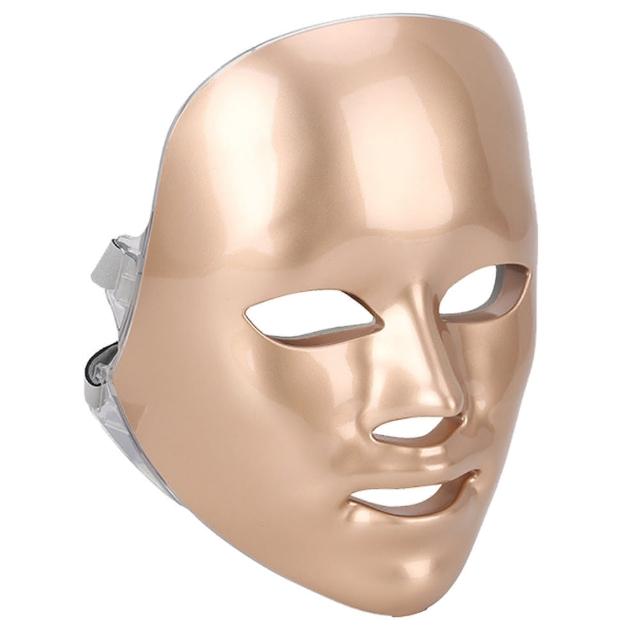 Panatec 沛莉緹 K-539 臉部按摩器採用金色系設計，尺寸僅23 x 12.5 x 19.5 cm，重量輕盈539g，適合日常臉部保養。充電式電源支援國際電壓，方便出國使用。專為臉部按摩設計，提供舒緩按摩體驗，1年保固保障，中國製造品質可靠。個人衛生用品，保持清潔衛生。