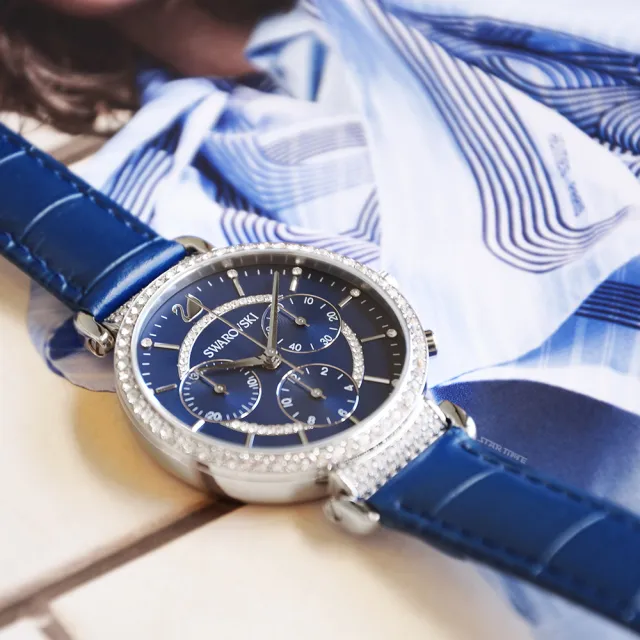 【SWAROVSKI 施華洛世奇】PASSAGE CHRONO 藍色 三眼計時皮革錶帶腕錶 手錶 女錶 情人節(5580342)