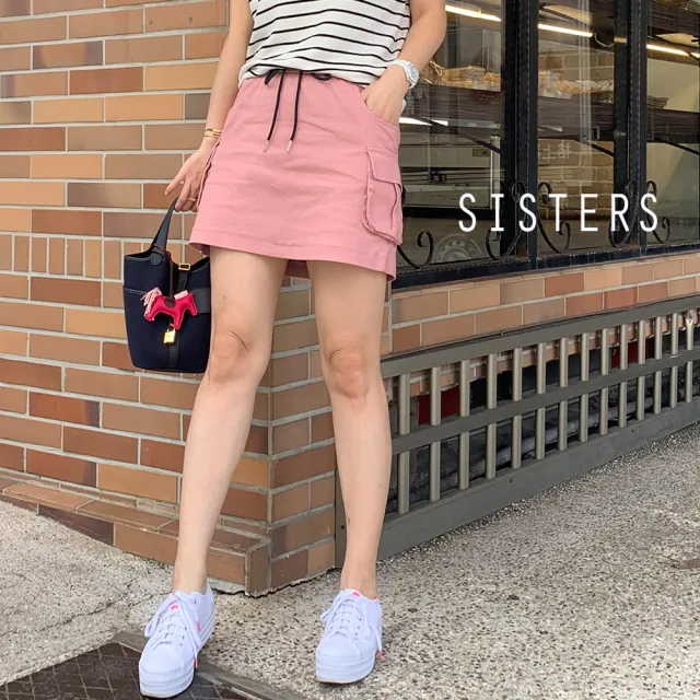 【SISTERS】現貨 很顯瘦的素色鬆緊腰牛仔裙 工裝短裙 褲裙(牛仔裙/顯瘦/短裙/工裝/丹寧/裙子/褲裙)