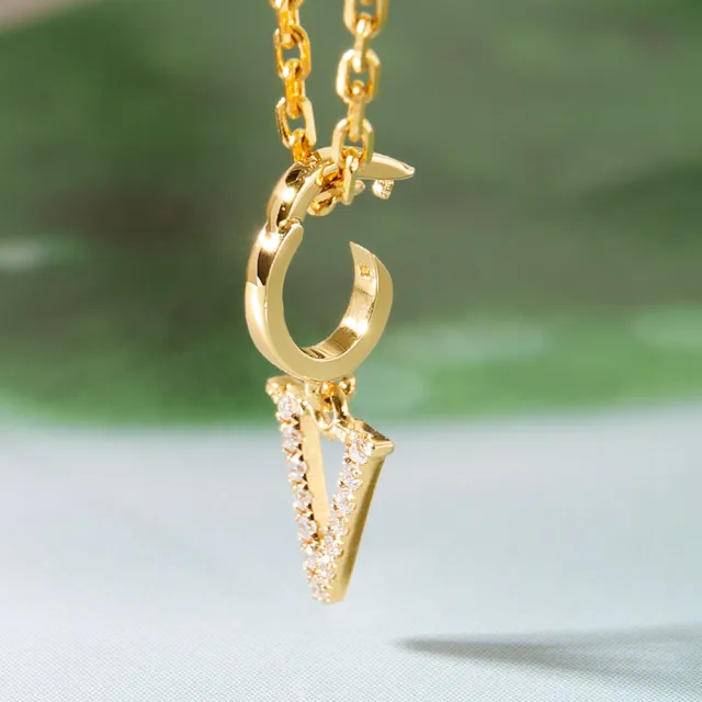 【Olivia Yao Jewellery】18K金 鑽石字母R 吊墜(HAUTE Collection/送禮/客製化)