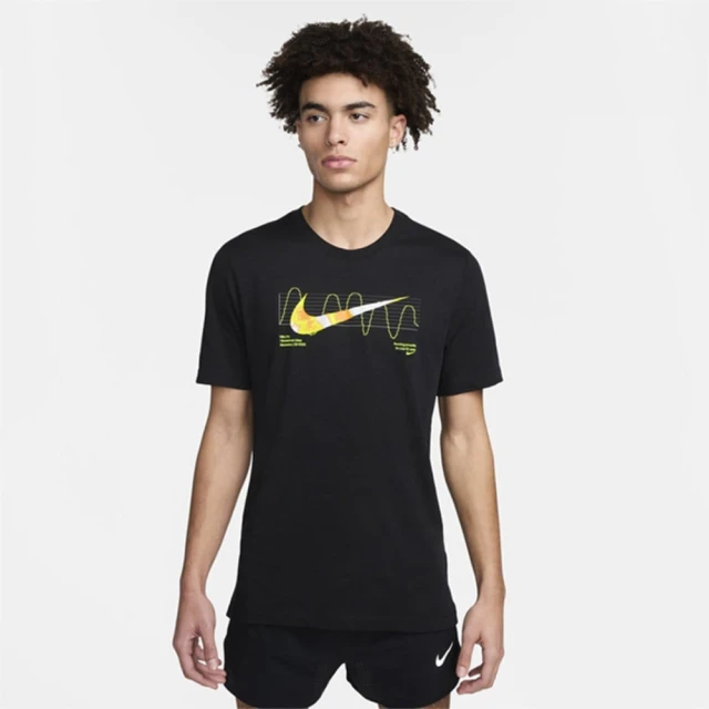 NIKE 耐吉 AS M NK DF TEE IYKYK RUN SU24 上衣 短袖上衣 短Ｔ 男 黑 LOGO 休閒 穿搭(FV8391-010 ∞)