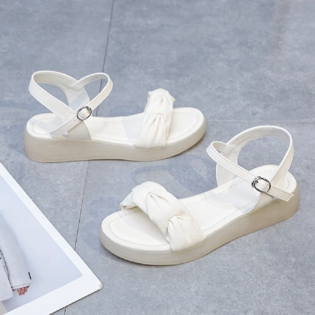 FitFlop LULU 金屬扣環調整式皮革後帶涼鞋(靚黑色