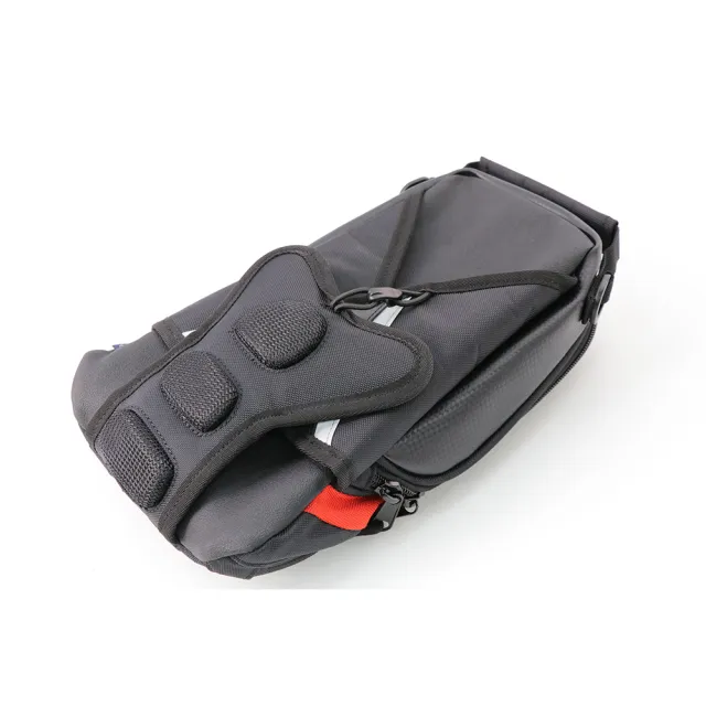 【Niche 樂奇】重機蝶型小油箱包 吸盤式 NMO-8229A 附肩背帶(導航GPS油箱包 騎士智慧手機油箱袋 環島包)