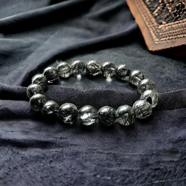 優雅琥珀 干邑色琥珀 時尚銀質項鍊(波蘭設計製造 925純銀