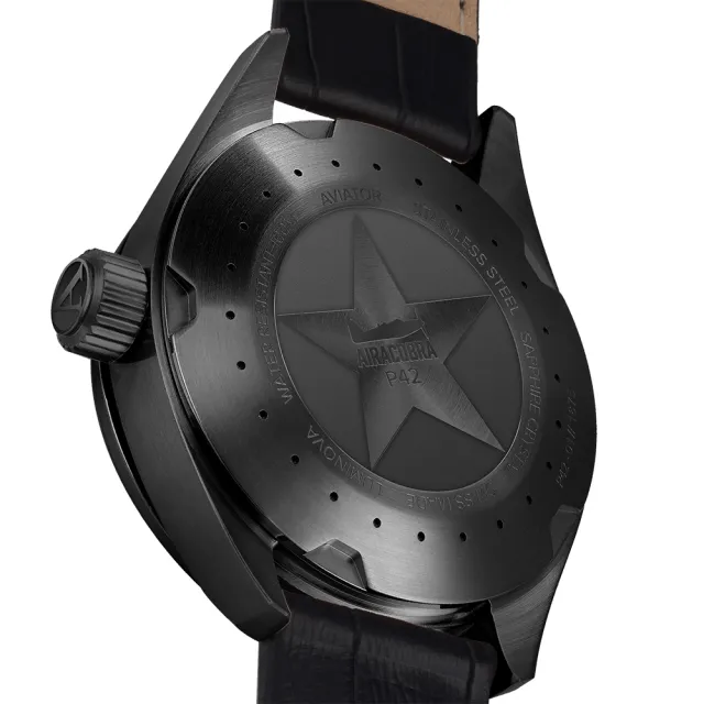 【AVIATOR】飛行員 AIRACOBRA P42 飛行風格 腕錶 男錶 手錶(全黑-V12251884)