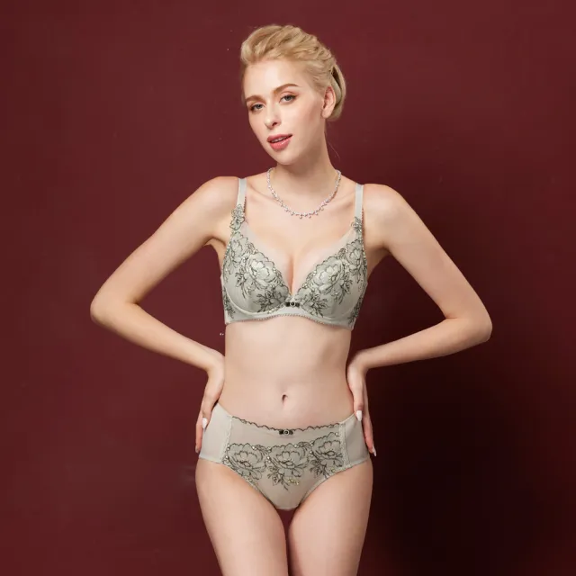 【Swear 思薇爾】仲夏玫瑰系列M-XXL蕾絲刺繡中腰三角女內褲(流沙綠)